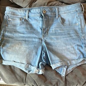 COPY - light wash american eagle jean shorts